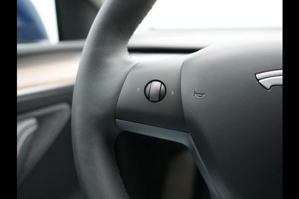 Tesla Model Y Long Range AWD 75 kWh 441pk | Full Self-Driving Capability | Panodak | Adaptive Cruise | Lederen Sportstoelen Memory & Verwarmd | Camera | Navigatie | ANDERE WIELDOPPEN!