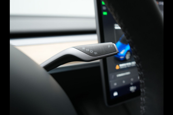 Tesla Model Y Long Range AWD 75 kWh 441pk | Full Self-Driving Capability | Panodak | Adaptive Cruise | Lederen Sportstoelen Memory & Verwarmd | Camera | Navigatie | ANDERE WIELDOPPEN!