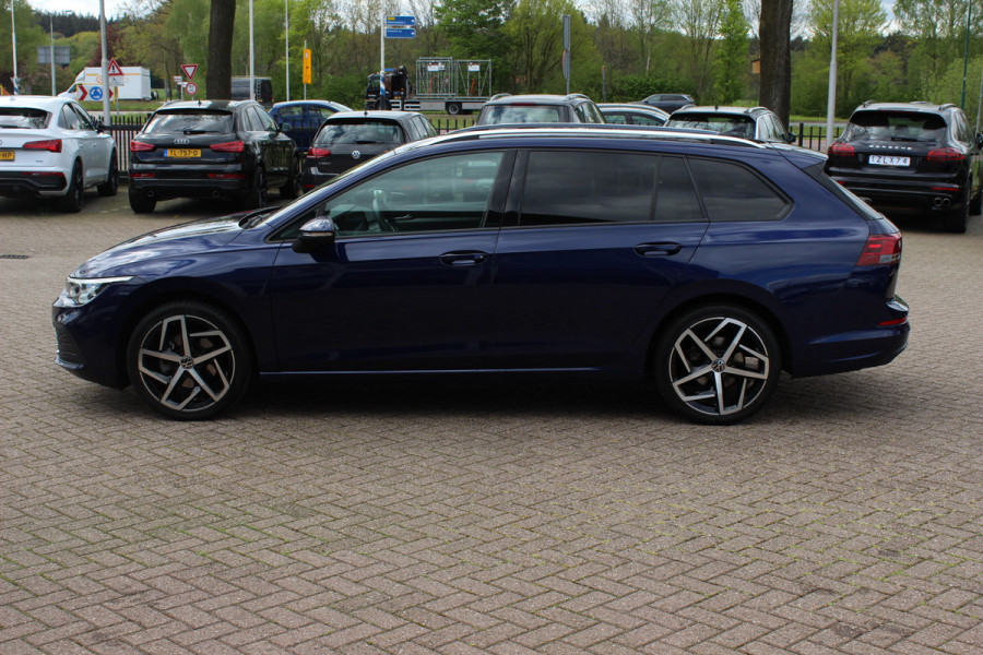 Volkswagen Golf Variant 1.0 eTSI Life Business / CarPlay / Parkeerhulp V+A / LED Koplampen / Virtual Cockpit / Stoelverwarming V+A / ACC / Getint glas