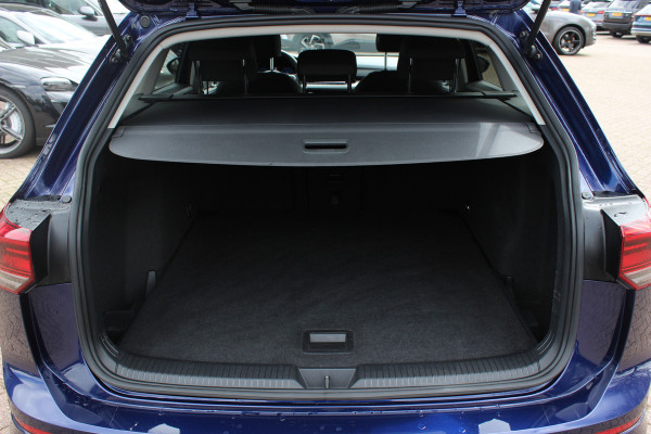 Volkswagen Golf Variant 1.0 eTSI Life Business / CarPlay / Parkeerhulp V+A / LED Koplampen / Virtual Cockpit / Stoelverwarming V+A / ACC / Getint glas