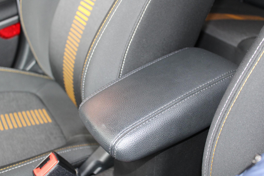 Ford Fiesta 1.0 EcoBoost 100 PK Active | 77.300 KM | Climat Control | Navigatie | 100 PK!