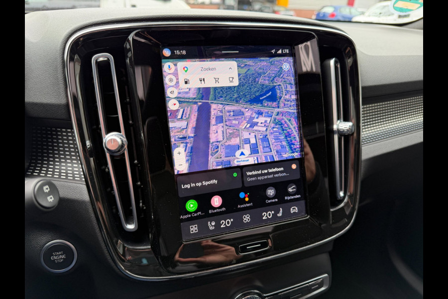 Volvo XC40 2.0 B4 Plus Dark LED ACC Pano Trekhaak 360cam H/K