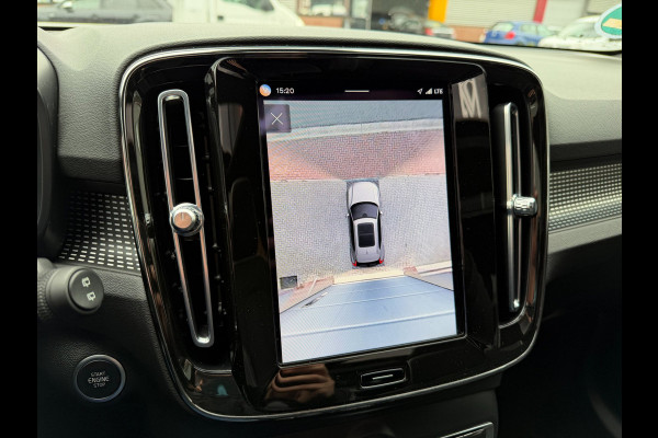 Volvo XC40 2.0 B4 Plus Dark LED ACC Pano Trekhaak 360cam H/K