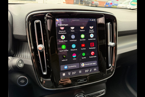 Volvo XC40 2.0 B4 Plus Dark LED ACC Pano Trekhaak 360cam H/K