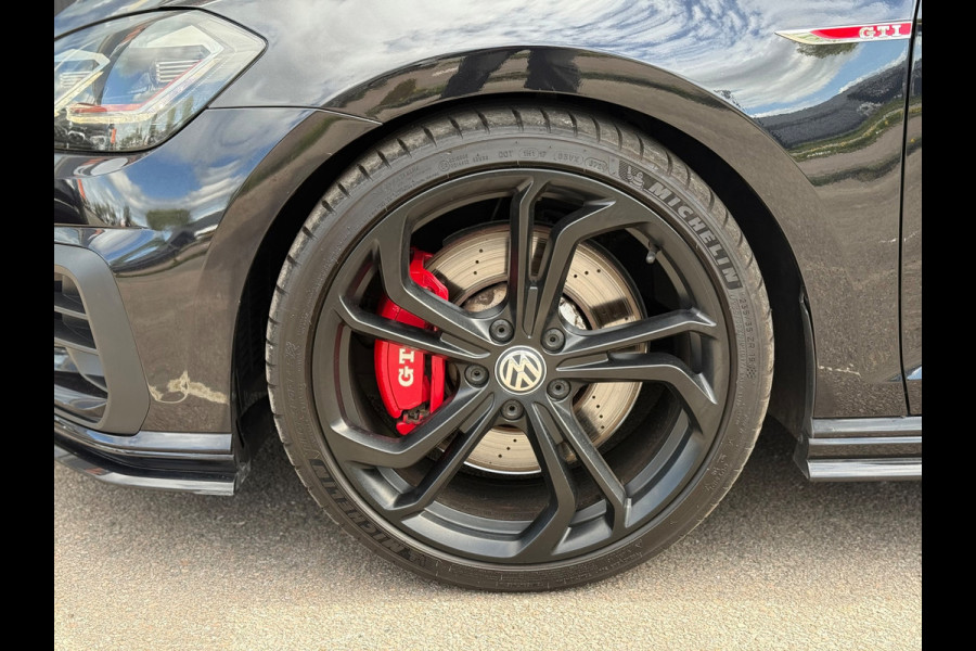 Volkswagen Golf 2.0 TSI GTI TCR | Pano | ACC | Camera | Carplay
