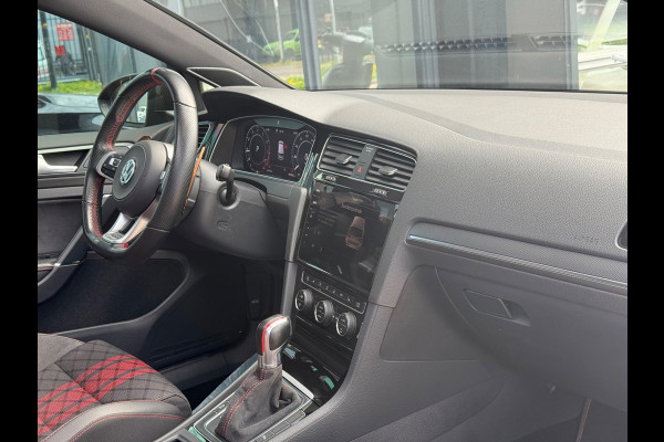 Volkswagen Golf 2.0 TSI GTI TCR | Pano | ACC | Camera | Carplay