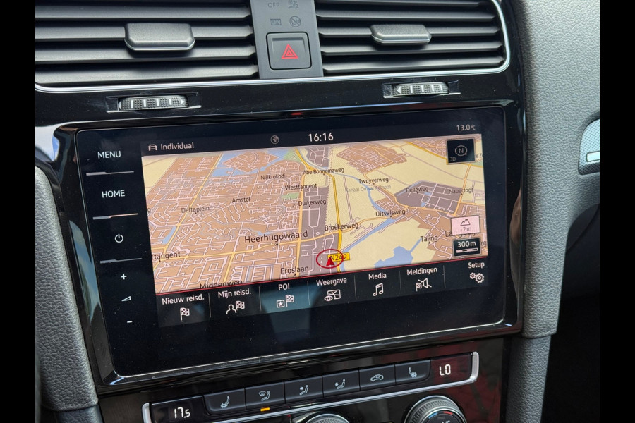 Volkswagen Golf 2.0 TSI GTI TCR | Pano | ACC | Camera | Carplay