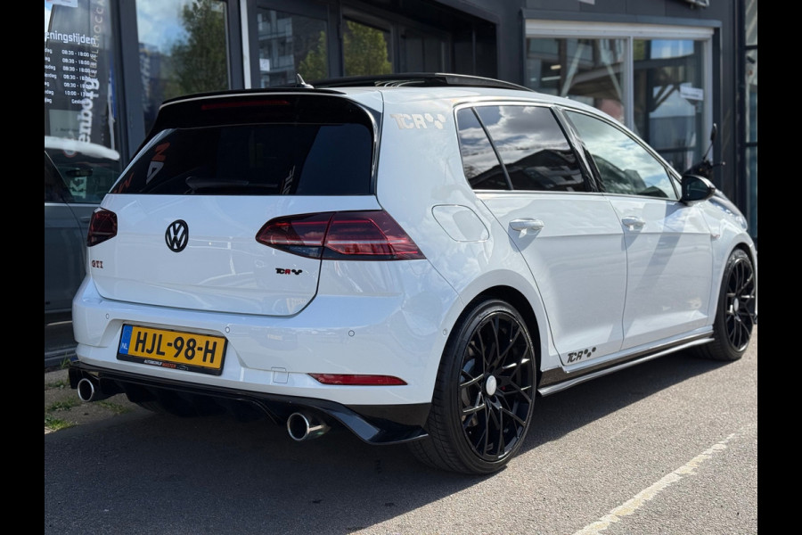 Volkswagen Golf 2.0 TSI GTI TCR | Pano | Virtual | ACC | Camera
