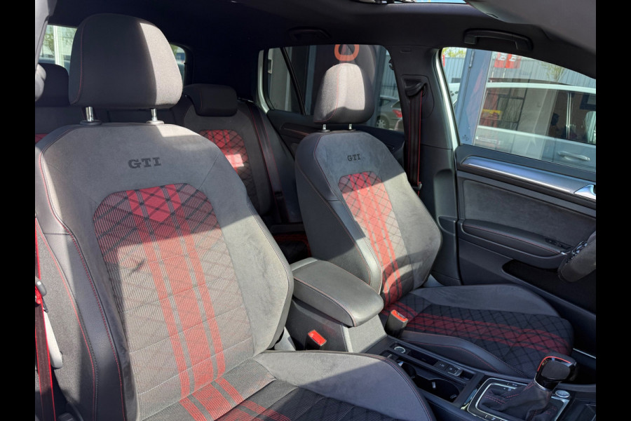 Volkswagen Golf 2.0 TSI GTI TCR | Pano | Virtual | ACC | Camera