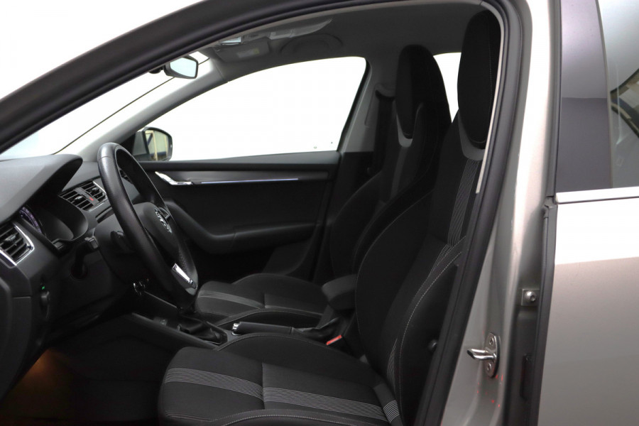 Škoda Octavia Combi 1.5 TSI 150 PK Automaat Greentech Style Business, Carplay, Cruise Control, Stoelverwarming