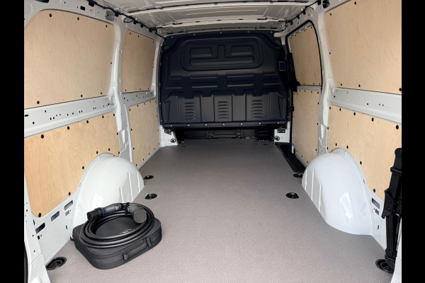 Mercedes-Benz eVito 112 66 kWh Snelladen SoH 97,6 % L2 Lang - Camera - 3 Zits - Betimmerd