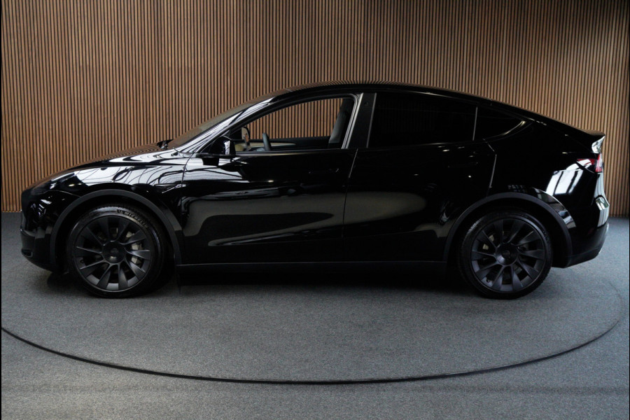 Tesla Model Y SOH: 94,7% Navi 360° Leer ACC Autopilot PDC Elektr. achterklep Stoelverwarmimg voor en achter Stuurverwarming Optie: Full Self-Driving Capability BTW auto