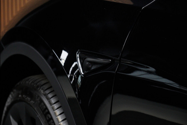 Tesla Model Y SOH: 94,7% Navi 360° Leer ACC Autopilot PDC Elektr. achterklep Stoelverwarmimg voor en achter Stuurverwarming Optie: Full Self-Driving Capability BTW auto