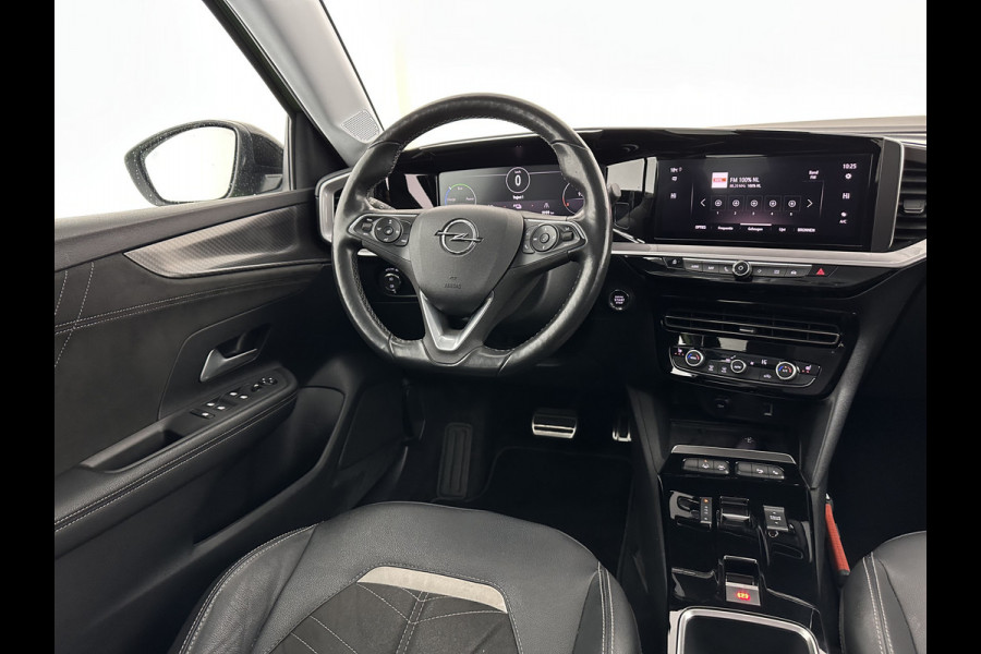 Opel Mokka-e Ultimate 50-kWh [ 3-Fase ] {SOH-84%} (INCL-BTW) *FULL-LED | LEATHER-MICROFIBRE | ADAPTIVE-CRUISE | HEATED-SPORTSEATS | DAB+ | KEYLESS | DIGI-COCKPIT | CARPLAY | AMBIENT-LIGHT | CAMERA | CCS-FASTLOADER | LANE-ASSIST | 18"ALU*