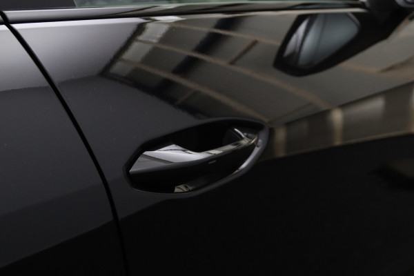 Audi Q4 e-tron 40 204 PK Launch edition S-Line Competition 77 kWh SOH 95%, Stoelverwarming, S-line Pakket, Adap. Cruise Control