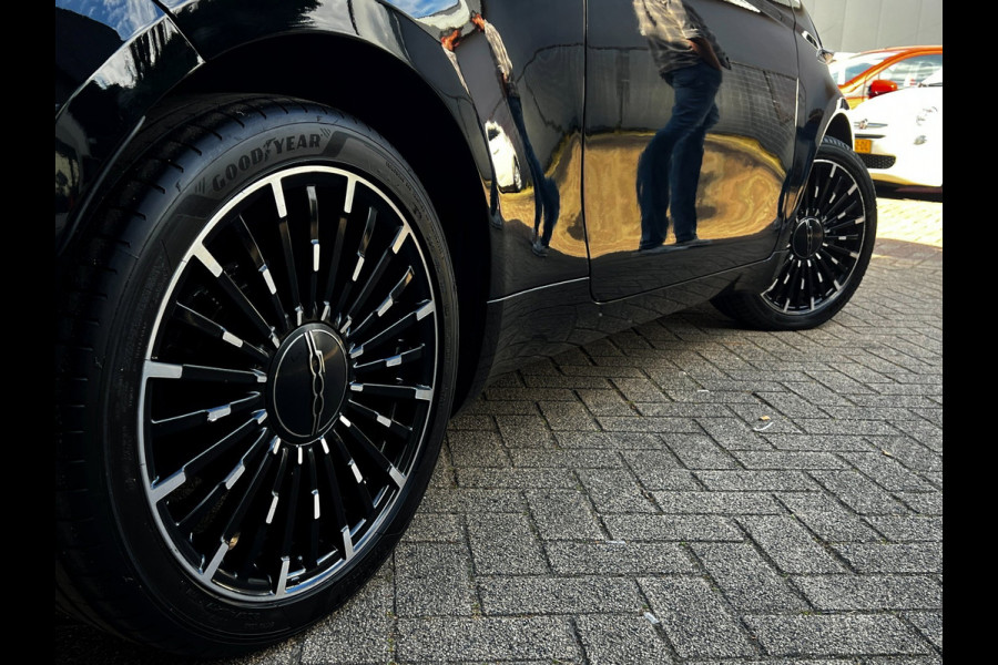 Fiat 500 Icon 42 kWh Panoramadak_Zeer nette auto