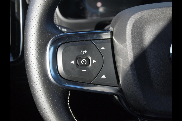 Volvo XC40 Recharge P8 AWD R-Design | SOH 94% | Trekhaak | Camera | Apple Carplay | Cruise Control |
