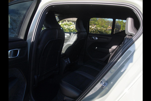 Volvo XC40 Recharge P8 AWD R-Design | SOH 94% | Trekhaak | Camera | Apple Carplay | Cruise Control |