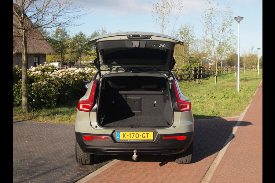 Volvo XC40 Recharge P8 AWD R-Design | SOH 94% | Trekhaak | Camera | Apple Carplay | Cruise Control |