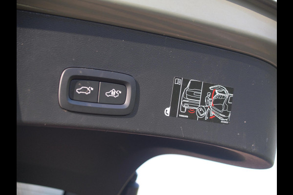 Volvo XC40 Recharge P8 AWD R-Design | SOH 94% | Trekhaak | Camera | Apple Carplay | Cruise Control |