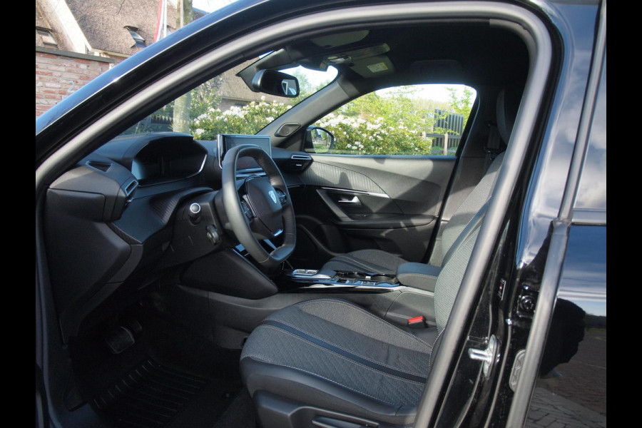 Peugeot e-2008 EV Allure 54 kWh | SOH 95% | Camera | Apple Carplay | Cruise Control | NL-Auto |