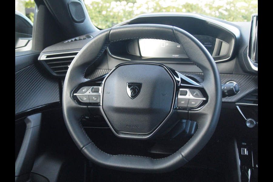 Peugeot e-2008 EV Allure 54 kWh | SOH 95% | Camera | Apple Carplay | Cruise Control | NL-Auto |