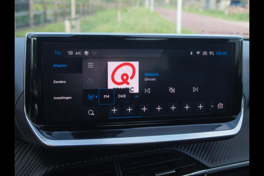 Peugeot e-2008 EV Allure 54 kWh | SOH 95% | Camera | Apple Carplay | Cruise Control | NL-Auto |