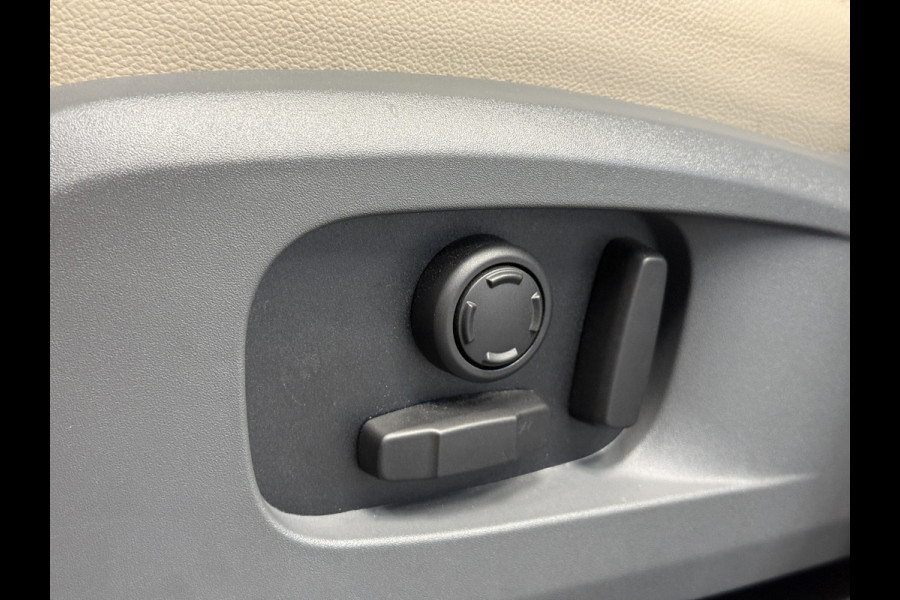 Land Rover Defender 110 2.0 P400e 110 Heritage Leder Full-led Navigatie