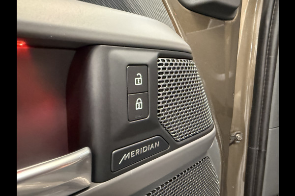 Land Rover Defender 110 2.0 P400e 110 Heritage Leder Full-led Navigatie