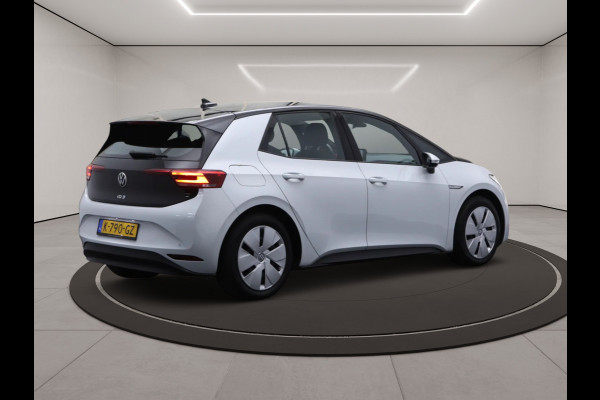 Volkswagen ID.3 204 PK Life 58 kWh, Stoelverwarming, Stuurverwarming, Adap. Cruise Control