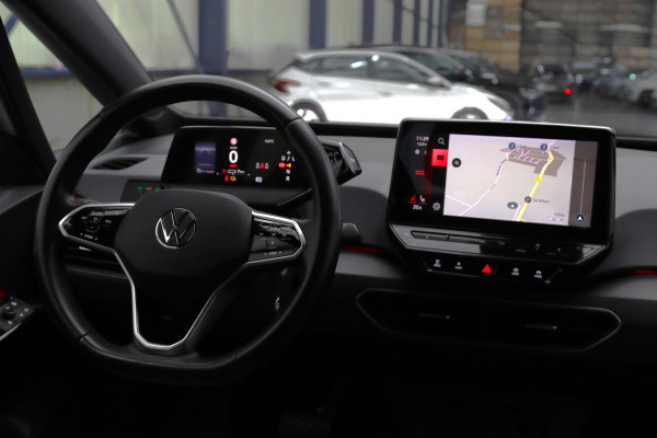 Volkswagen ID.3 204 PK Life 58 kWh, Stoelverwarming, Stuurverwarming, Adap. Cruise Control