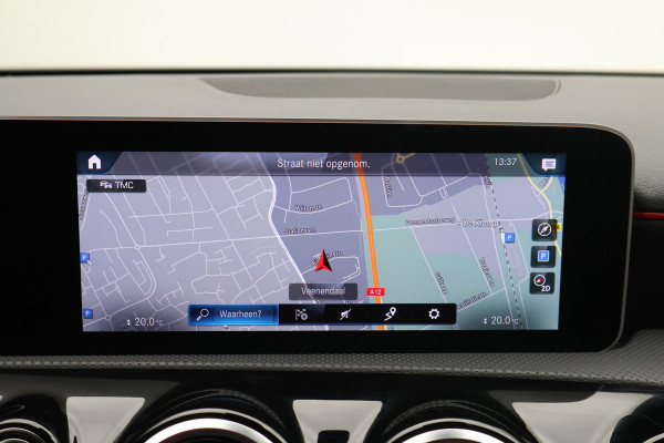Mercedes-Benz A-Klasse 160 Business Solution AMG Camera, Apple Carplay, LED, Stoelverwarming, PDC, 18"