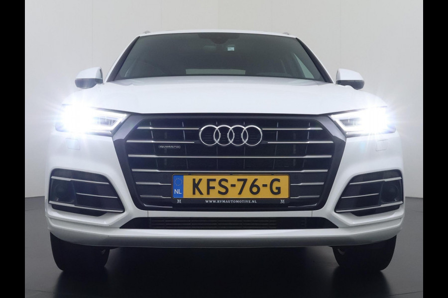 Audi Q5 55 TFSI e quattro Competition 32.000KM! |PANO| ELEKTRISCHE TREKHAAK| ELEK. ACHTERKLEP |MASSAGE| ADAPTIVE CRUISE| CAMERA| NET ONDERHOUD GEHAD RIJKLAAR INCL. 12 MND BOVAG GARANTIE| SFEERVERLICHTING