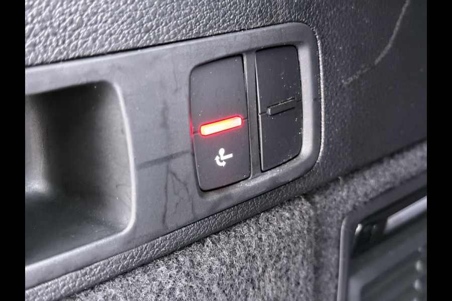 Audi Q5 55 TFSI e quattro Competition 32.000KM! |PANO| ELEKTRISCHE TREKHAAK| ELEK. ACHTERKLEP |MASSAGE| ADAPTIVE CRUISE| CAMERA| NET ONDERHOUD GEHAD RIJKLAAR INCL. 12 MND BOVAG GARANTIE| SFEERVERLICHTING