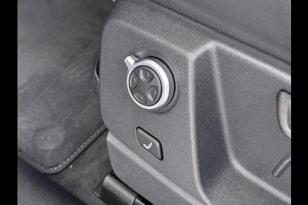 Audi Q5 55 TFSI e quattro Competition 32.000KM! |PANO| ELEKTRISCHE TREKHAAK| ELEK. ACHTERKLEP |MASSAGE| ADAPTIVE CRUISE| CAMERA| NET ONDERHOUD GEHAD RIJKLAAR INCL. 12 MND BOVAG GARANTIE| SFEERVERLICHTING