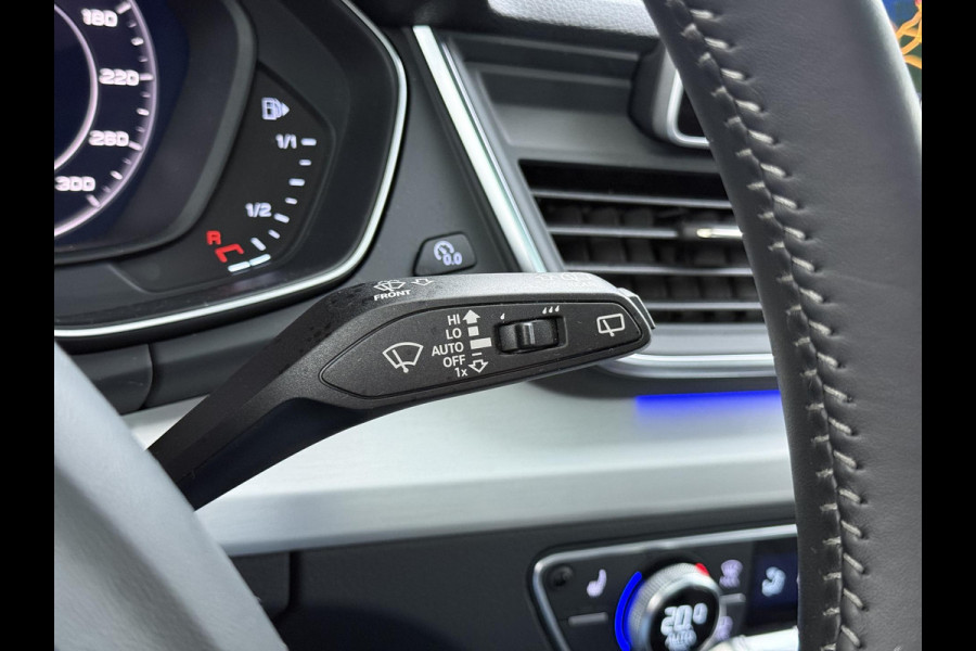 Audi Q5 55 TFSI e quattro Competition 32.000KM! |PANO| ELEKTRISCHE TREKHAAK| ELEK. ACHTERKLEP |MASSAGE| ADAPTIVE CRUISE| CAMERA| NET ONDERHOUD GEHAD RIJKLAAR INCL. 12 MND BOVAG GARANTIE| SFEERVERLICHTING