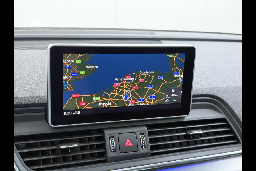 Audi Q5 55 TFSI e quattro Competition 32.000KM! |PANO| ELEKTRISCHE TREKHAAK| ELEK. ACHTERKLEP |MASSAGE| ADAPTIVE CRUISE| CAMERA| NET ONDERHOUD GEHAD RIJKLAAR INCL. 12 MND BOVAG GARANTIE| SFEERVERLICHTING