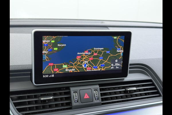 Audi Q5 55 TFSI e quattro Competition 32.000KM! |PANO| ELEKTRISCHE TREKHAAK| ELEK. ACHTERKLEP |MASSAGE| ADAPTIVE CRUISE| CAMERA| NET ONDERHOUD GEHAD RIJKLAAR INCL. 12 MND BOVAG GARANTIE| SFEERVERLICHTING