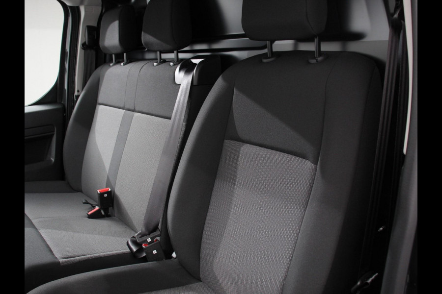 Opel Vivaro 2.0 BlueHDi 180PK L3 Automaat BPM VRIJ! Apple Carplay /  Android Auto Parkeersensoren V+A Trekhaak Camera Navigatie Cruise Control LED koplampen houten afwerking laadruimte