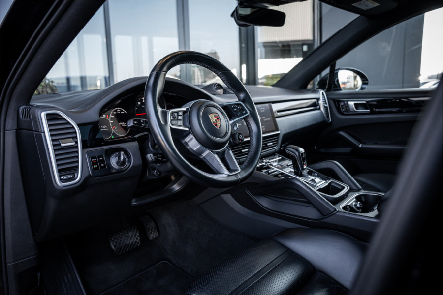 Porsche Cayenne Coupé 3.0 - Sport Chrono | Luchtvering | Panorama | Elek. Trekhaak | Bose | Memory