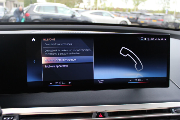 BMW iX xDrive40 High Executive 77 kWh / Trekhaak / Panoramadak / 360Camera / Head-up / Leder / Softclose / Harman Kardon / 21'' / Keyless / Stoelventilatie+Verwarming / Stuurverwarming / Dodehoek / DAB / ACC