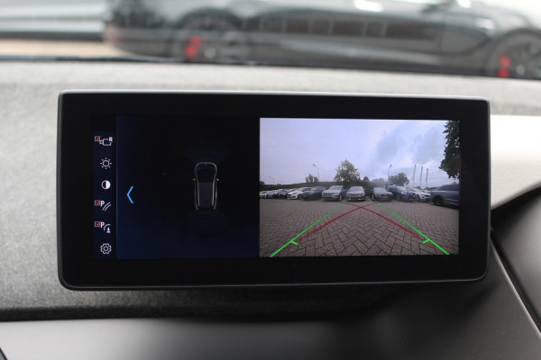 BMW i3 S 120Ah 42 kWh / Camera / Warmtepomp / Navi. Proff / 18'' / Stoelverwarming / DAB / Getint glas / Cruise Control