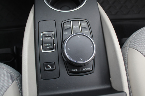 BMW i3 S 120Ah 42 kWh / Camera / Warmtepomp / Navi. Proff / 18'' / Stoelverwarming / DAB / Getint glas / Cruise Control