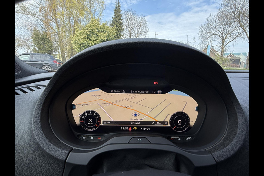 Audi A3 Limousine 30 TFSI S-Line | Trekhaak | Virtual | Navi |