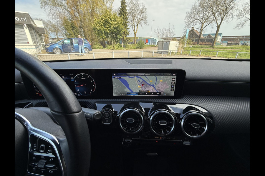 Mercedes-Benz A-Klasse 180 Aut. Edition Xenon-LED | Navi | Camera | M-Bux | Sport St.