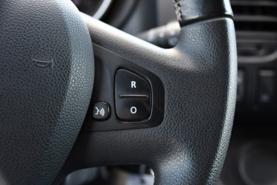 Renault Trafic 2.0 dCi 170 T29 L2H1 DC Luxe Black Edition Camera, Cruise, Carplay, 170pk, Automaat, LED, Multimedia, Clima, NAVI, Uniek!