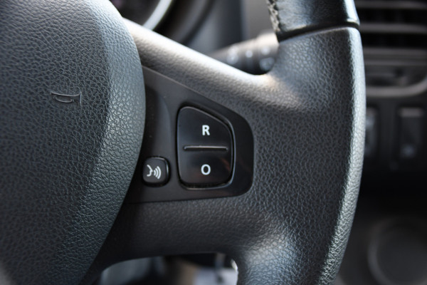 Renault Trafic 2.0 dCi 170 T29 L2H1 DC Luxe Black Edition Camera, Cruise, Carplay, 170pk, Automaat, LED, Multimedia, Clima, NAVI, Uniek!