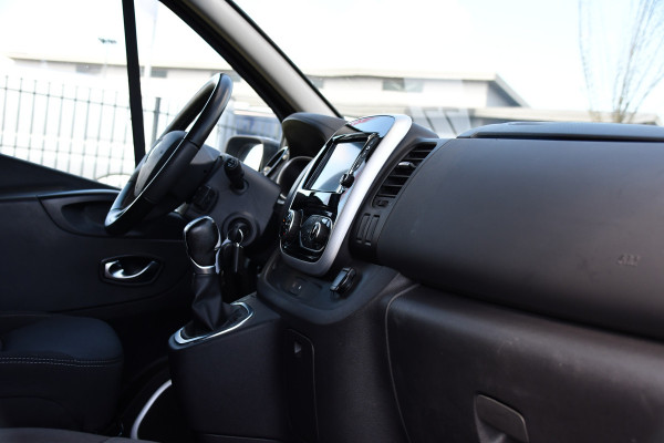 Renault Trafic 2.0 dCi 170 T29 L2H1 DC Luxe Black Edition Camera, Cruise, Carplay, 170pk, Automaat, LED, Multimedia, Clima, NAVI, Uniek!