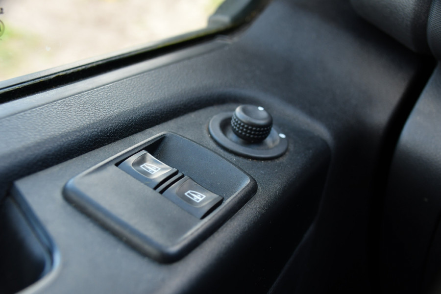 Renault Trafic 2.0 dCi 170 T29 L2H1 DC Luxe Black Edition Camera, Cruise, Carplay, 170pk, Automaat, LED, Multimedia, Clima, NAVI, Uniek!