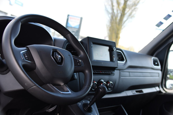 Renault Master T35 2.3 dCi 150 L2H2 PB Edition Camera, Cruise, Carplay, LED, Trekhaak, Automaat, 150pk, Sensoren, NAVI, Uniek!